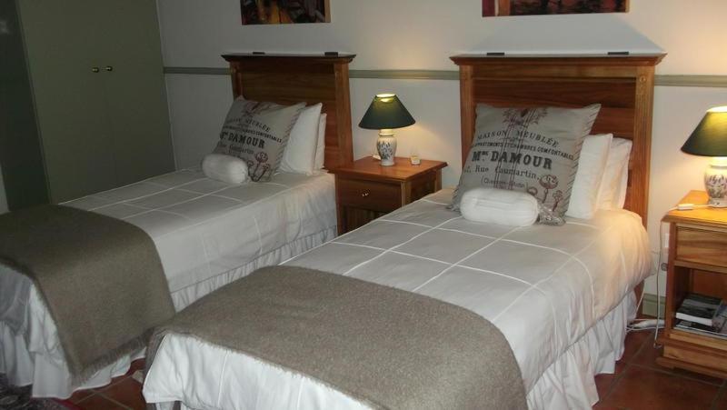 De Rust Housemartin Lodge & Self Catering מראה חיצוני תמונה