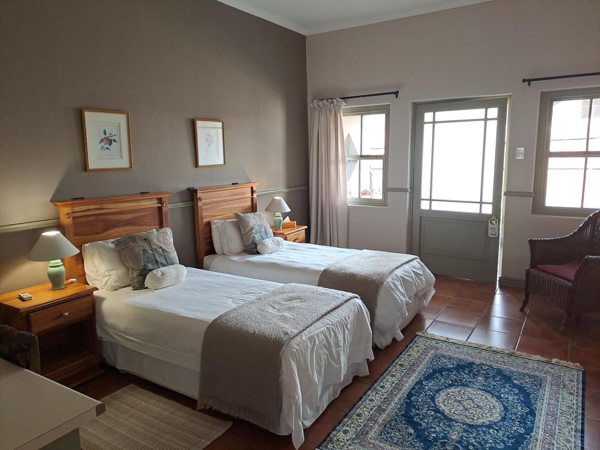 De Rust Housemartin Lodge & Self Catering מראה חיצוני תמונה