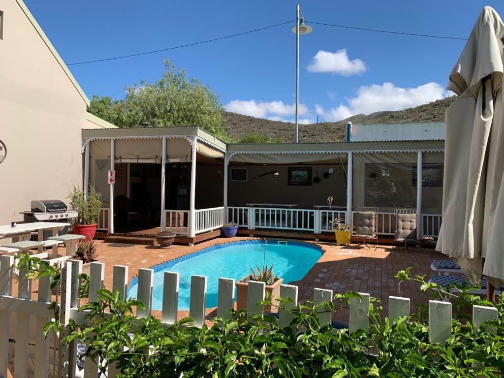 De Rust Housemartin Lodge & Self Catering מראה חיצוני תמונה
